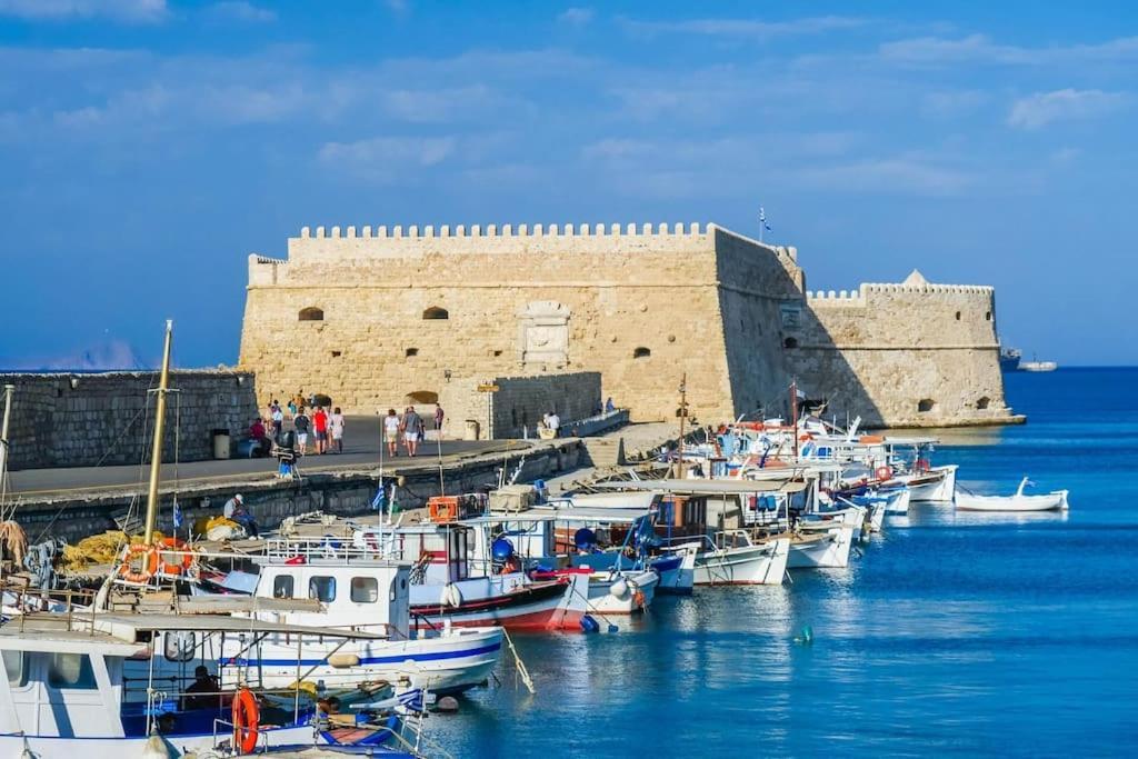 The Big Little One. Stylish & Convenient Apartment Heraklion  Exterior photo